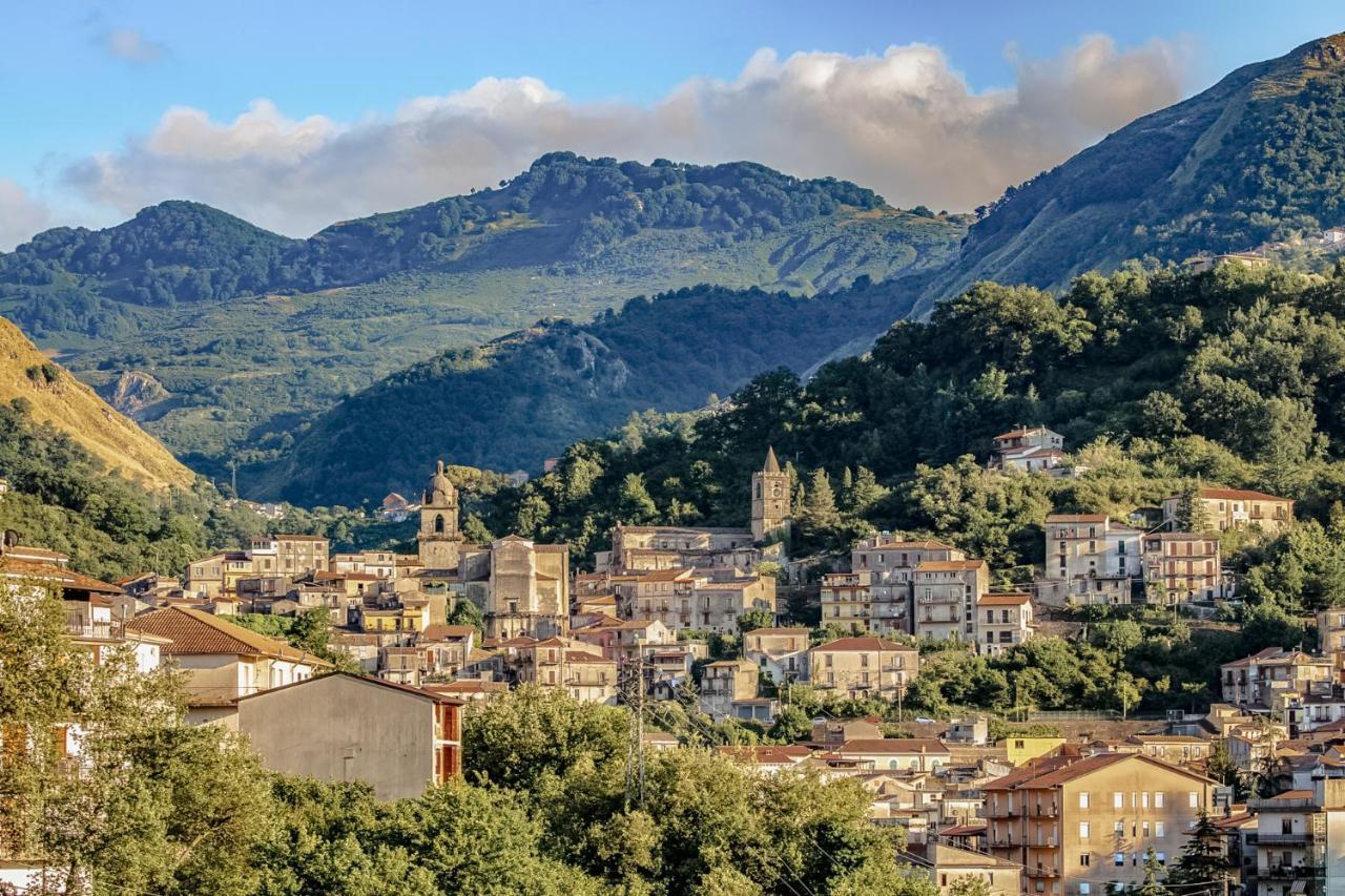 Villa Lara Tortorici Esterno foto