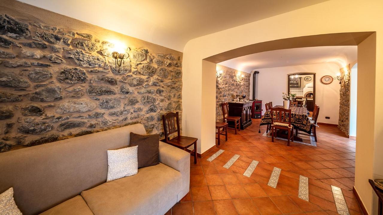Villa Lara Tortorici Esterno foto